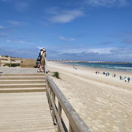 Beach And Surf เปนิช ภายนอก รูปภาพ